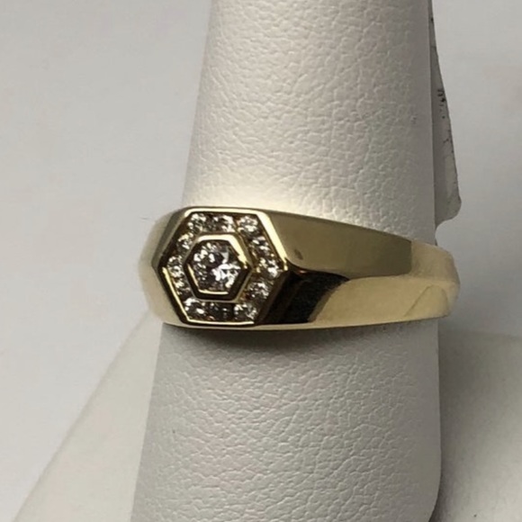 Mens 10K gold Diamond ring - Picture 2 of 2